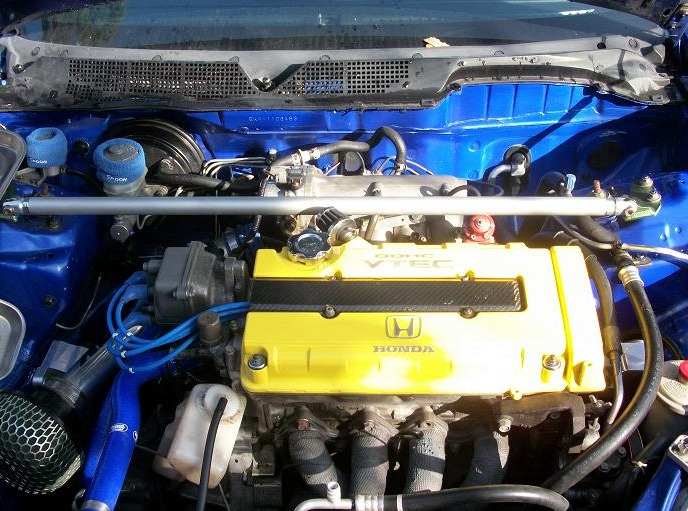 The performance of a Honda B20 engine can be enhanced in a number of ways. One of the most popular ways to increase power is to install VTEC heads. These add a notch to the power curve, while a B16 engine head swap is also an excellent way to boost power. Another popular mod is to install a B17 crank, which has more power potential. Other factors that impact torque gains include the ecu map, the injectors, and the cam profile.